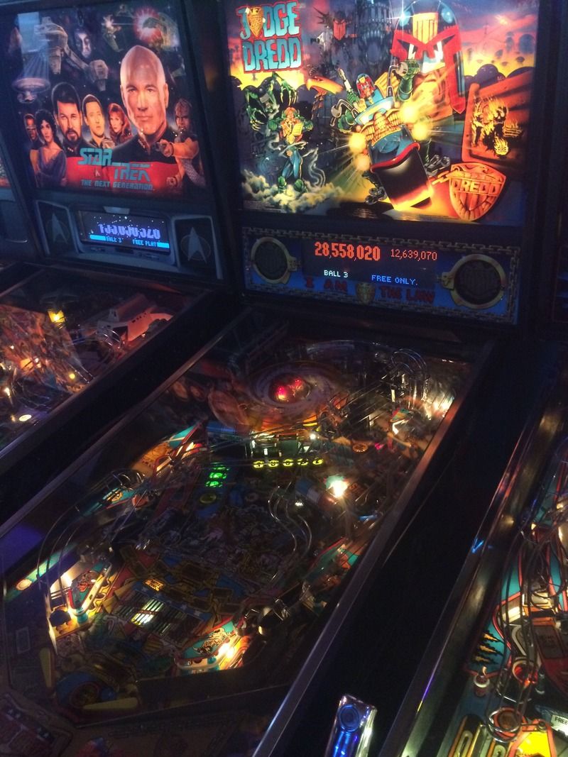 Vintage Flipper World (Ann Arbor Pinball Museum) 2015 Event Page 2